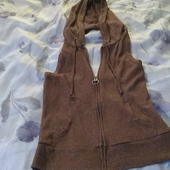 Halter style zip up top with hood - Picture 2 of 3